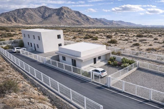 Villa in vendita in Vera Ciudad, Vera con garage - 235.000 € (Rif: 9646071)