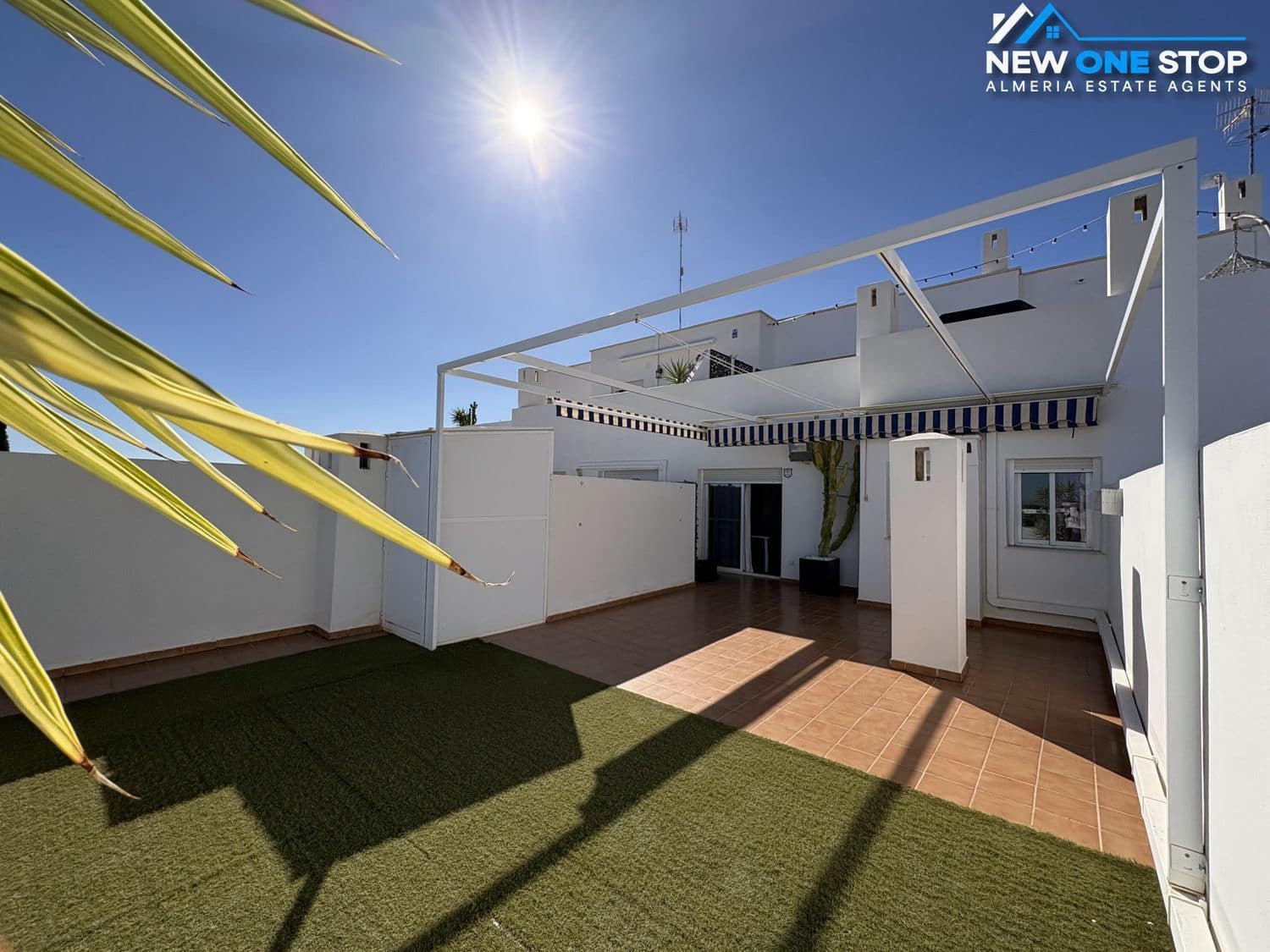 Ático de 2 habitaciones en Mojácar en venta con piscina garaje - 310.000 € (Ref: 9669394)