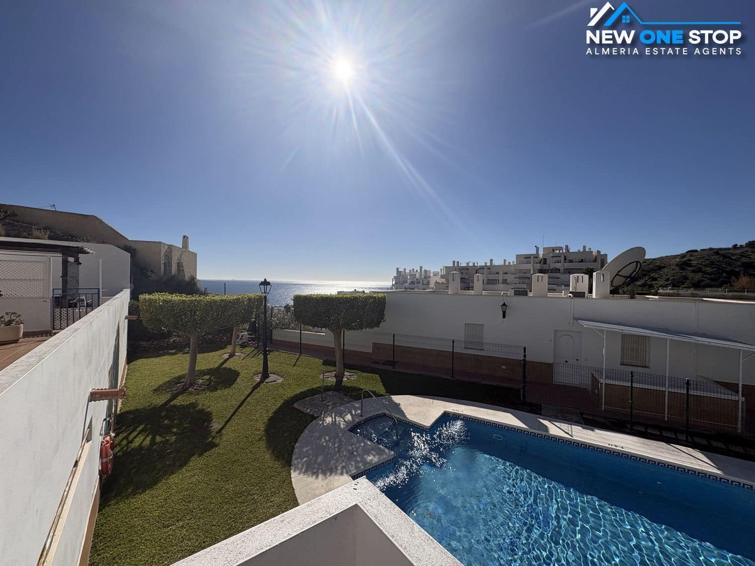 Ático de 2 habitaciones en Mojácar en venta con piscina garaje - 310.000 € (Ref: 9669394)