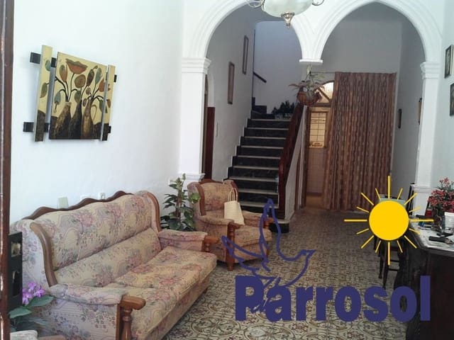 4 bedroom Villa for sale in Garrucha - € 199,000 (Ref: 9676689)