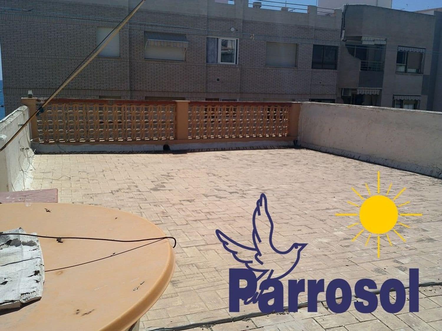 4 bedroom Villa for sale in Garrucha with garage - € 199,000 (Ref: 9676689)