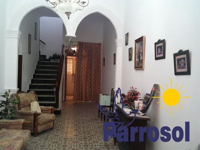 4 bedroom Villa for sale in Garrucha - € 199,000 (Ref: 9676689)