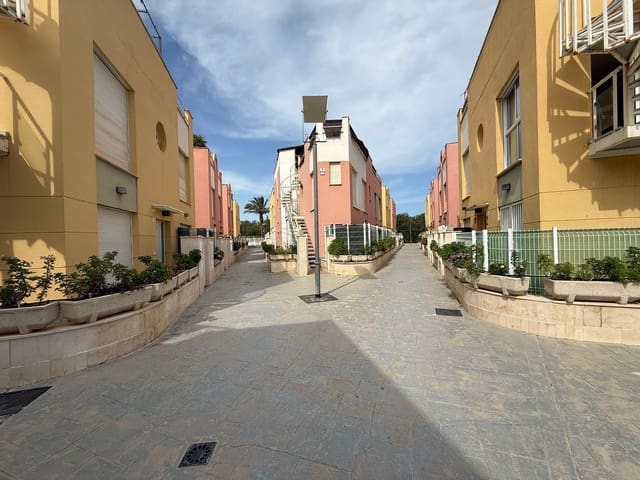 1 sovrum Lägenhet till salu i Las Marinas - Pueblo Laguna, Vera med pool garage - 146 000 € (Ref: 9681433)