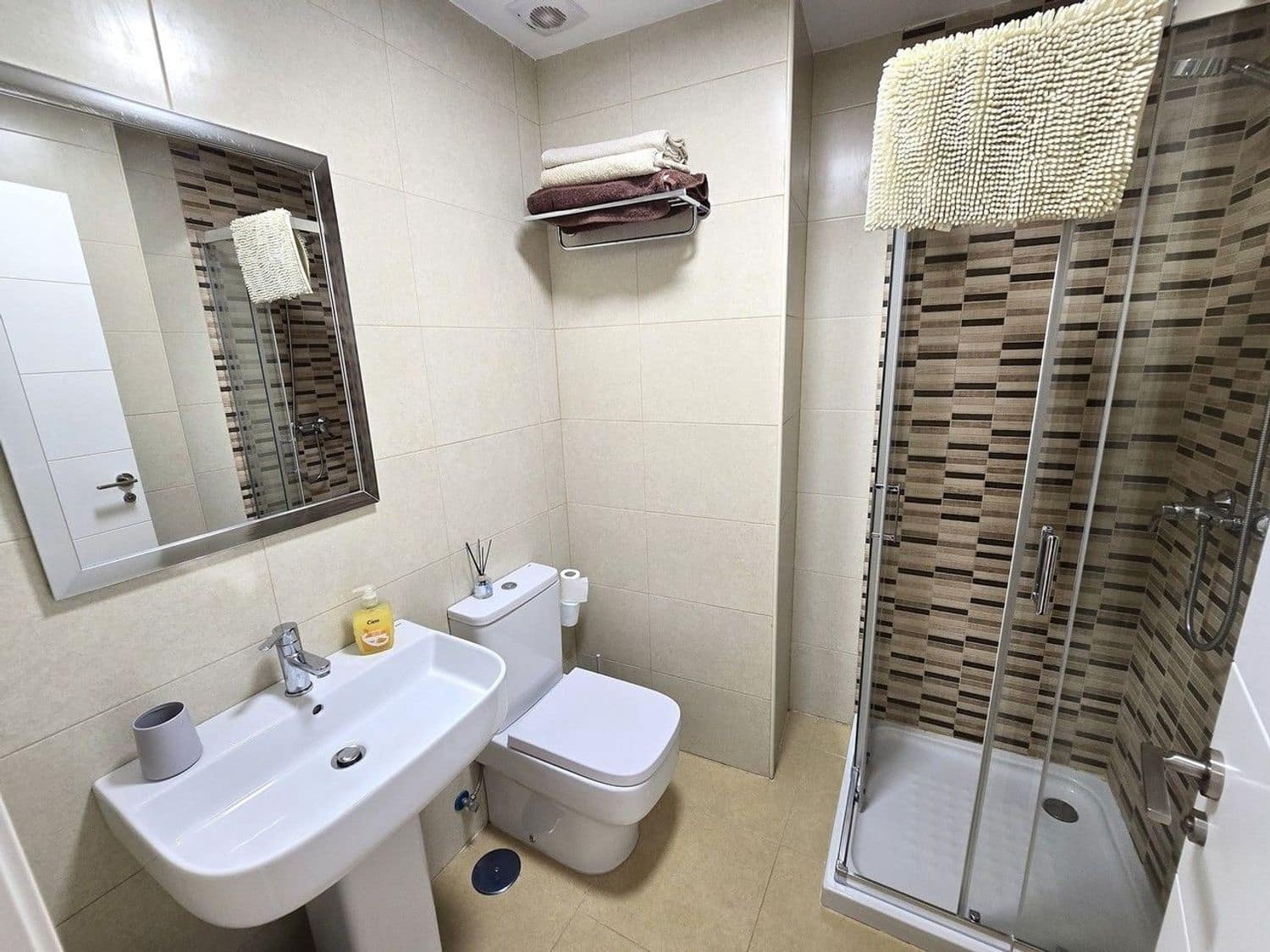 2 soveværelse Lejlighed til salg i Garrucha med swimmingpool garage - € 219.000 (Ref: 9687669)