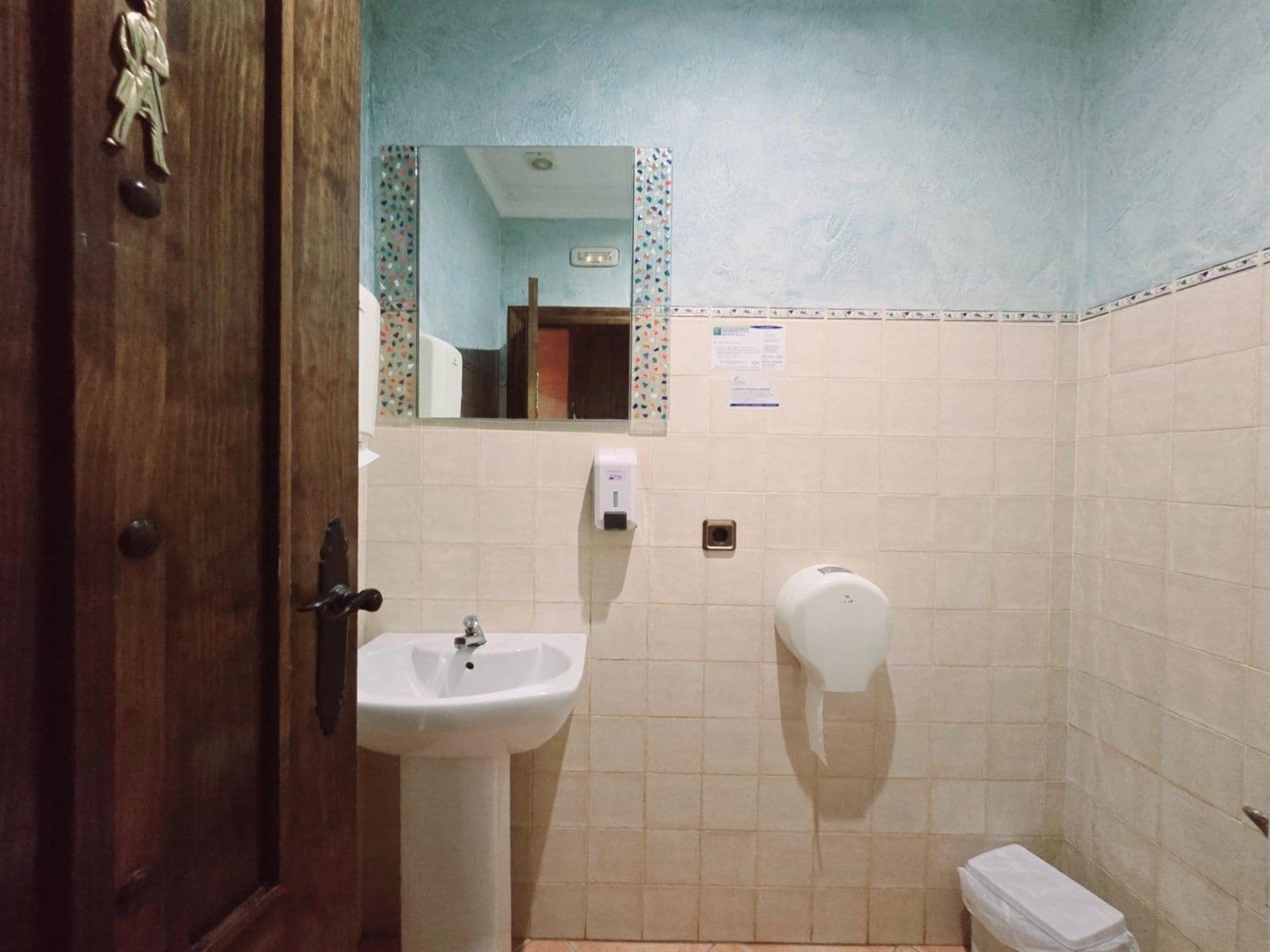 Commercial for sale in Los Gallardos - € 199,950 (Ref: 9689897)