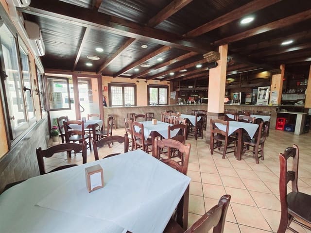 Commercial for sale in Los Gallardos - € 199,950 (Ref: 9689897)