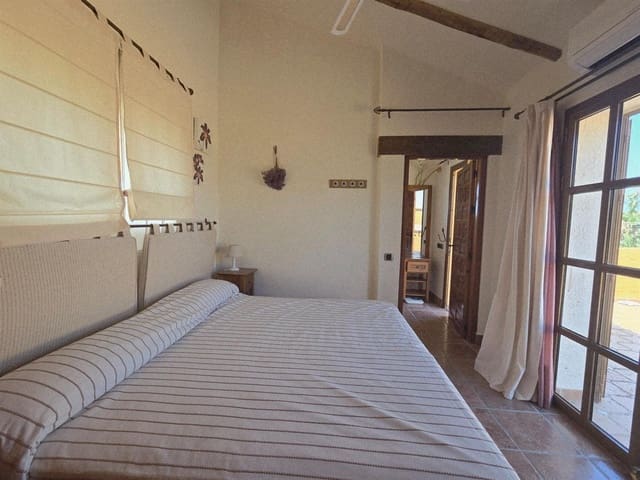 2 bedroom Villa for sale in Cuevas del Almanzora with pool - € 380,000 (Ref: 9694564)