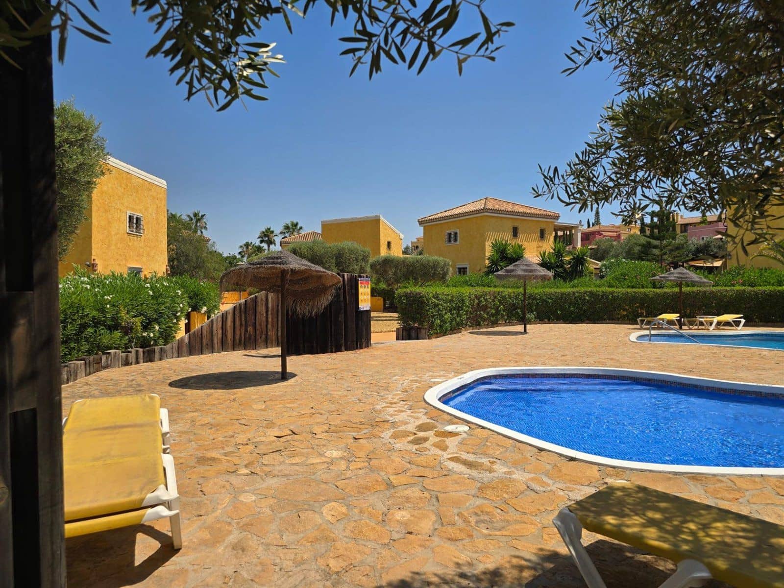 2 bedroom Villa for sale in Cuevas del Almanzora with pool - € 380,000 (Ref: 9694564)