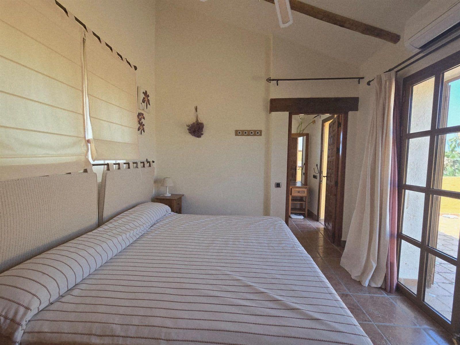 2 bedroom Villa for sale in Cuevas del Almanzora with pool - € 380,000 (Ref: 9694564)