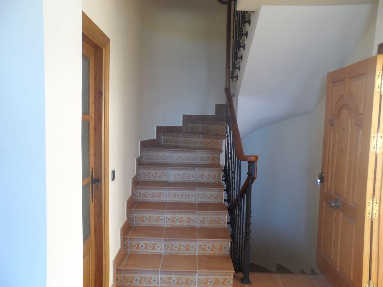 5 bedroom Villa for sale in Cuevas del Almanzora with garage - € 650,000 (Ref: 9714257)