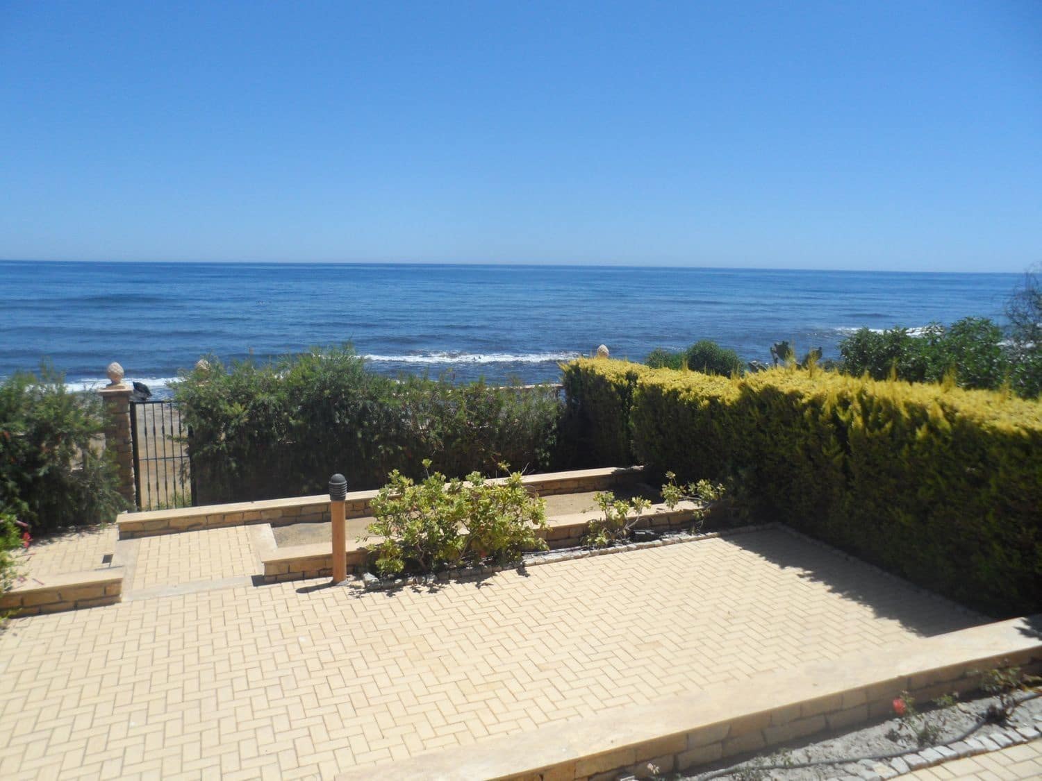 5 bedroom Villa for sale in Cuevas del Almanzora with garage - € 650,000 (Ref: 9714257)