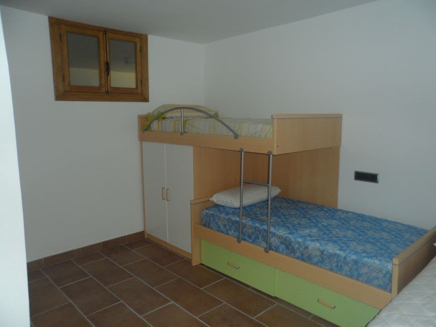 5 bedroom Villa for sale in Cuevas del Almanzora with garage - € 650,000 (Ref: 9714257)