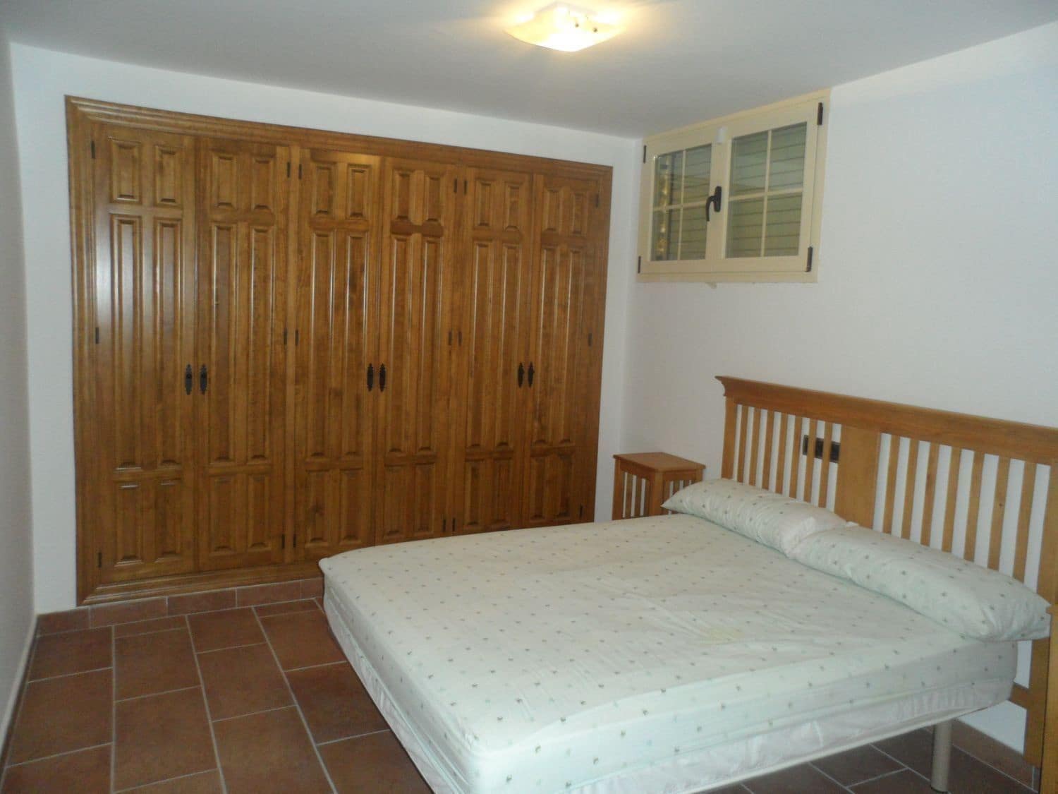 5 bedroom Villa for sale in Cuevas del Almanzora with garage - € 650,000 (Ref: 9714257)