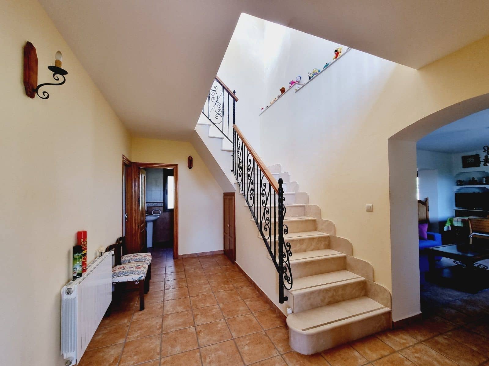 6 bedroom Villa for sale in Bedar with pool garage - € 506,000 (Ref: 9714258)