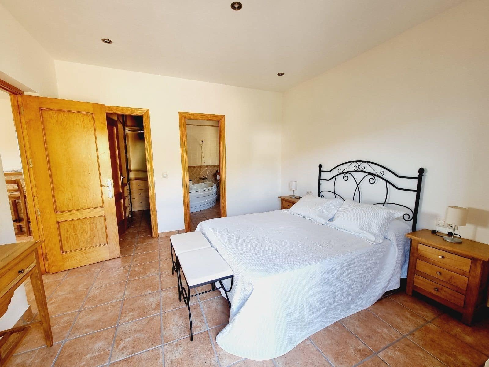 6 bedroom Villa for sale in Bedar with pool garage - € 506,000 (Ref: 9714258)