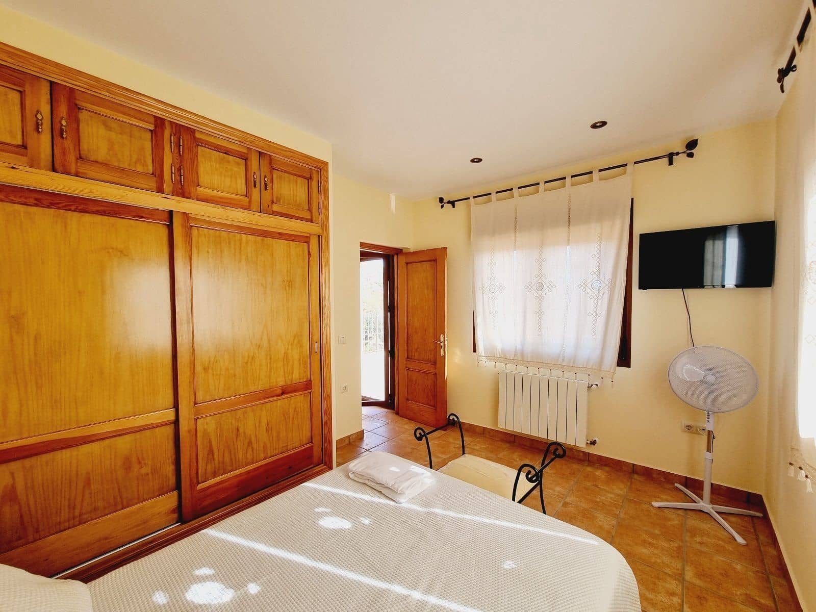 6 bedroom Villa for sale in Bedar with pool garage - € 506,000 (Ref: 9714258)