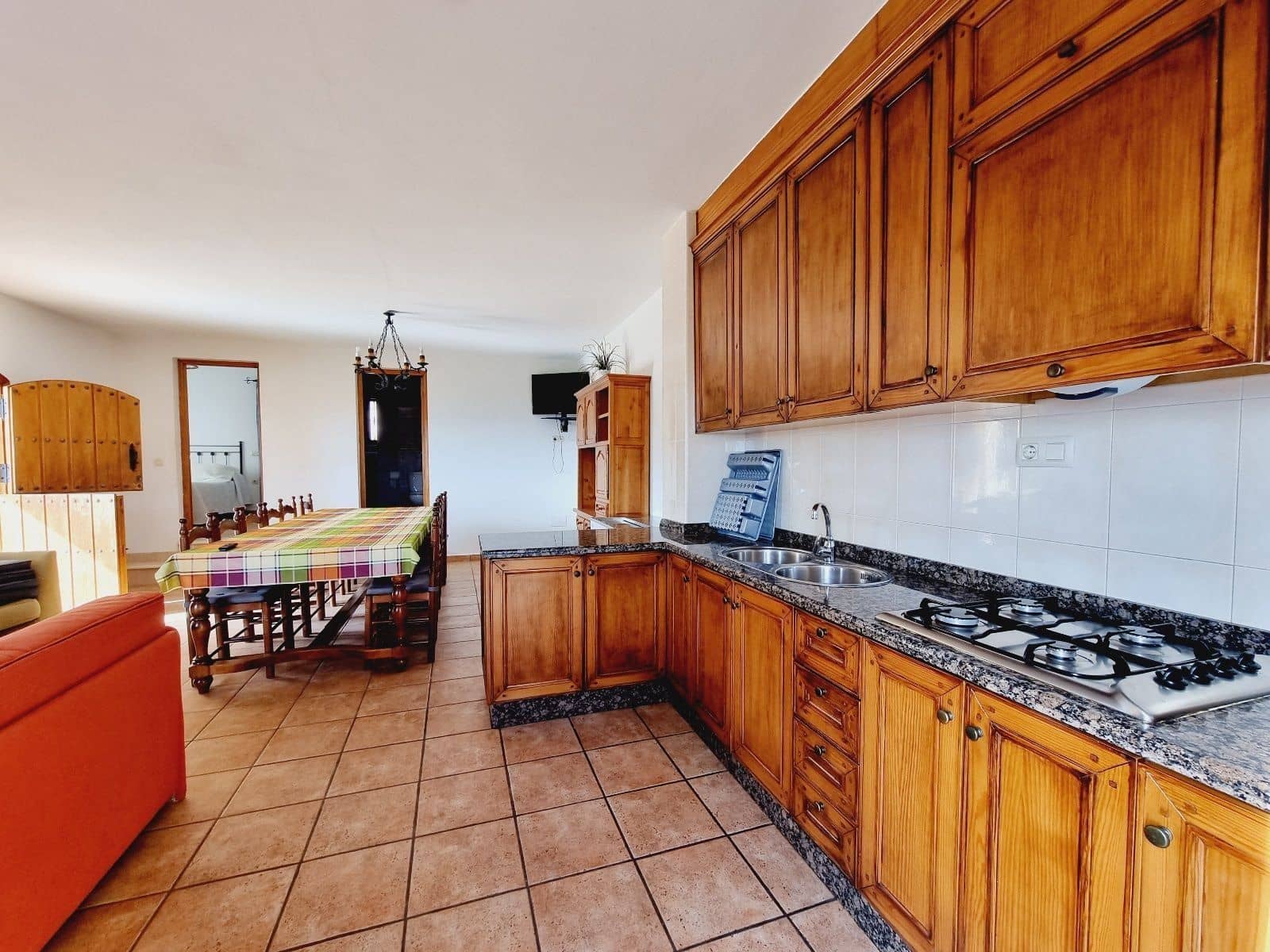 6 bedroom Villa for sale in Bedar with pool garage - € 506,000 (Ref: 9714258)