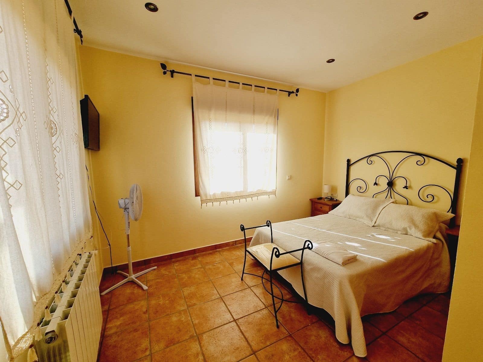 6 bedroom Villa for sale in Bedar with pool garage - € 506,000 (Ref: 9714258)