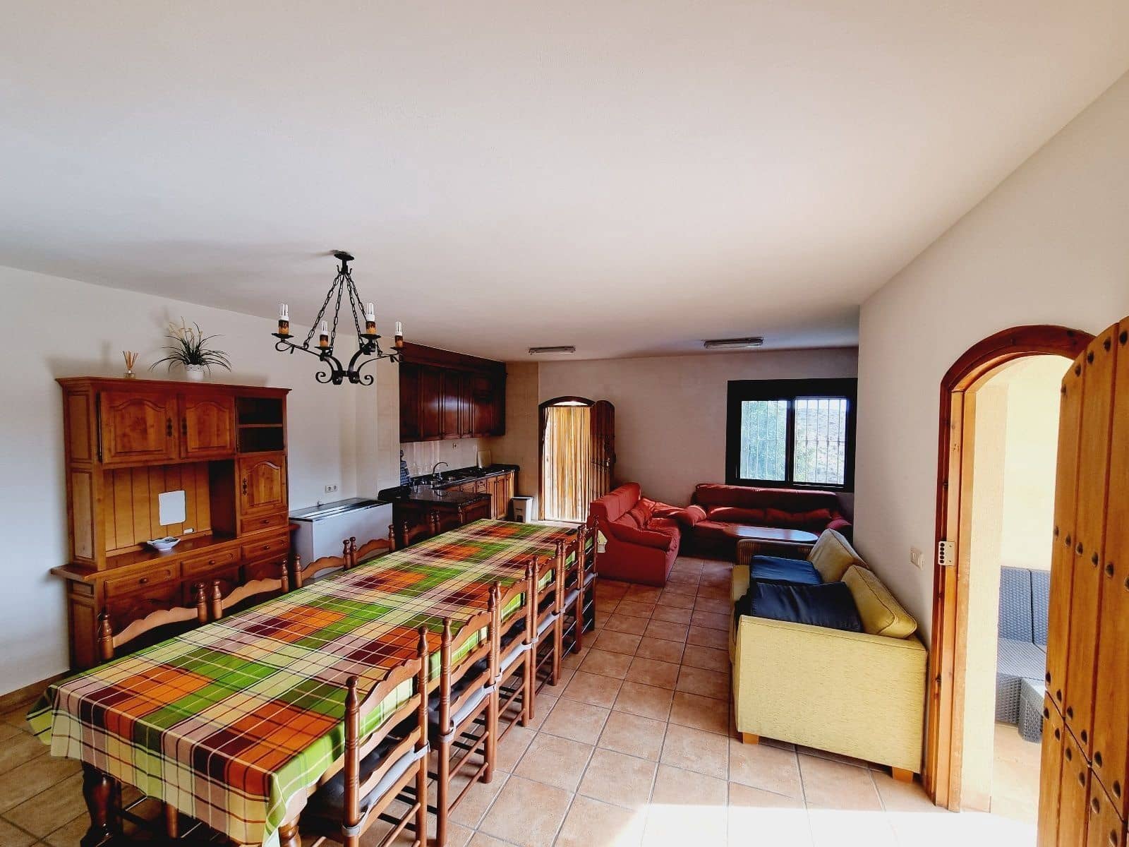 6 bedroom Villa for sale in Bedar with pool garage - € 506,000 (Ref: 9714258)