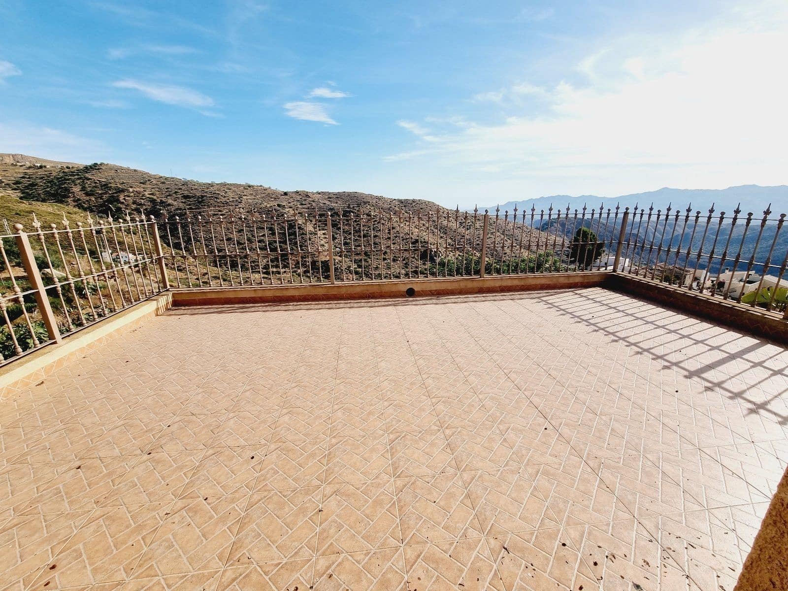 6 bedroom Villa for sale in Bedar with pool garage - € 506,000 (Ref: 9714258)