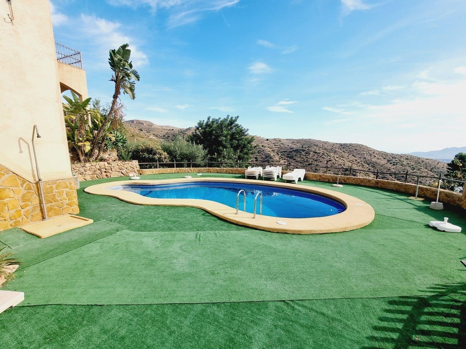 6 bedroom Villa for sale in Bedar with pool garage - € 506,000 (Ref: 9714258)