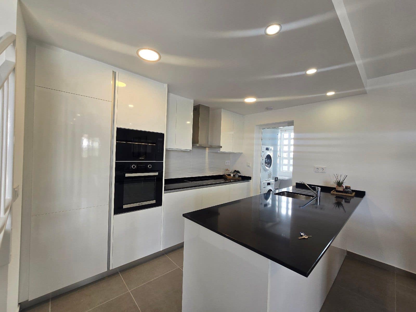 2 bedroom Villa for sale in Pulpi with pool garage - € 383,000 (Ref: 9715706)