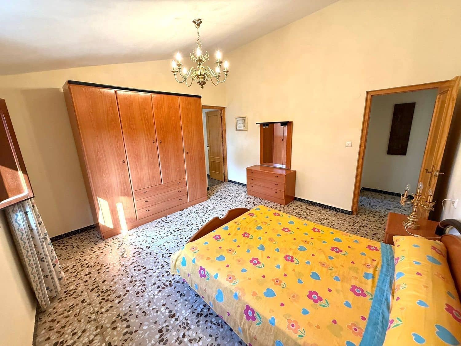 8 bedroom Townhouse for sale in San Juan de los Terreros with garage - € 250,000 (Ref: 9716783)