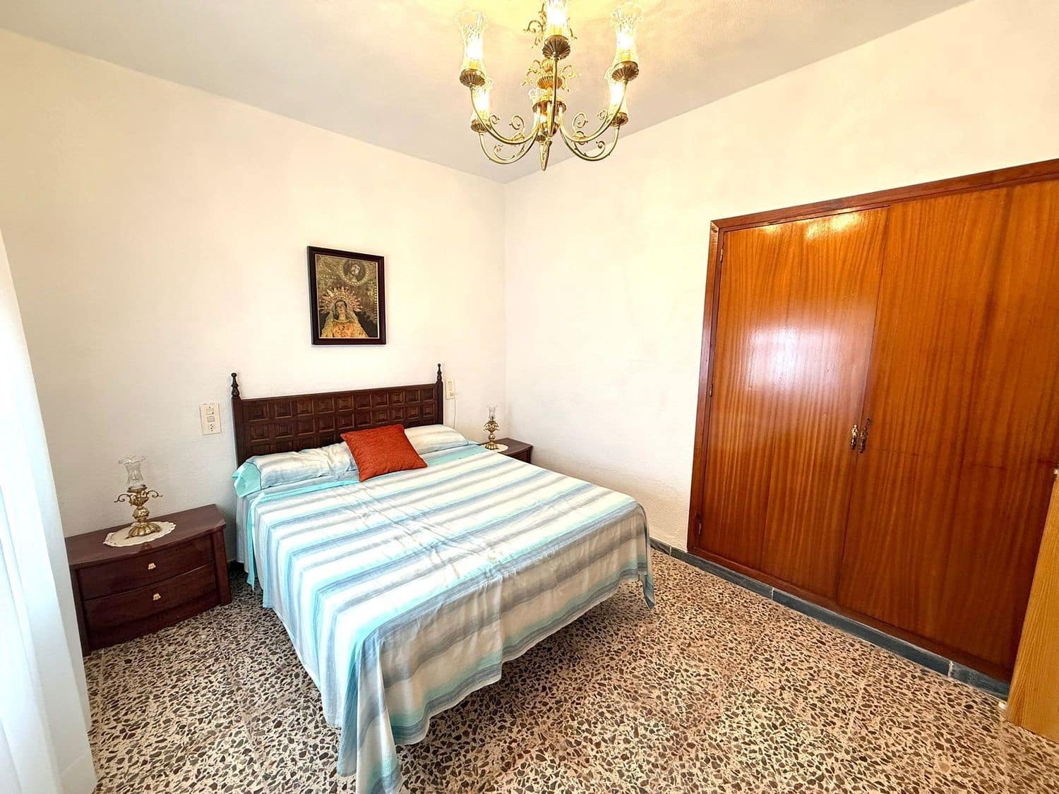 8 bedroom Townhouse for sale in San Juan de los Terreros with garage - € 250,000 (Ref: 9716783)