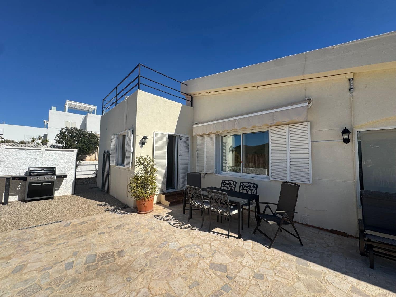 3 bedroom Villa for sale in Mojacar with pool garage - € 699,000 (Ref: 9720889)