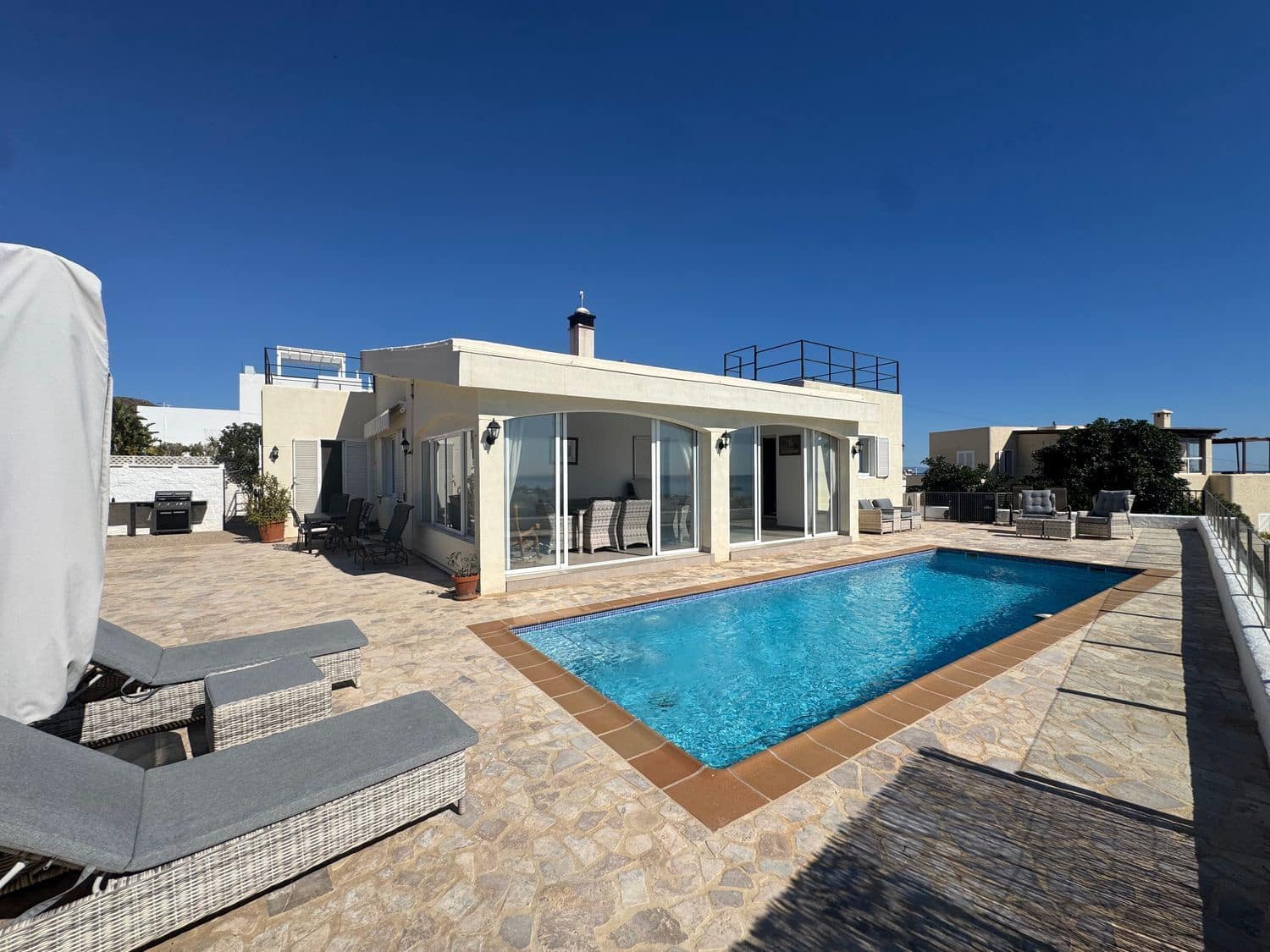 3 bedroom Villa for sale in Mojacar with pool garage - € 699,000 (Ref: 9720889)