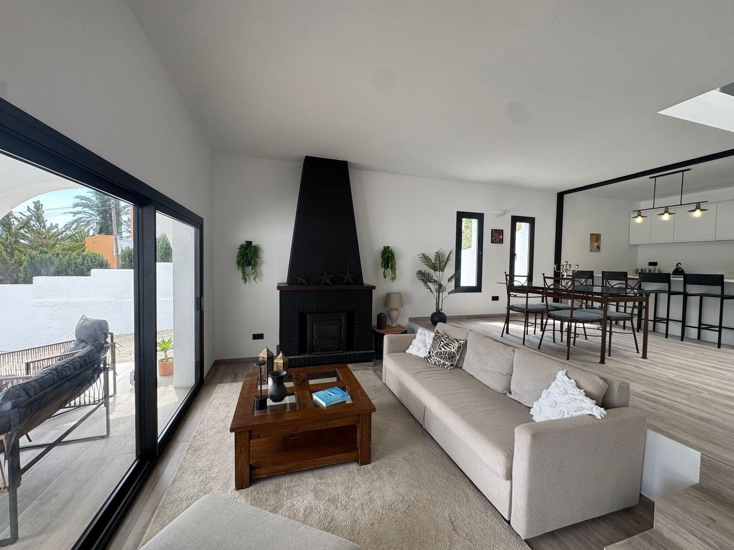 3 bedroom Villa for sale in Mojacar with pool garage - € 650,000 (Ref: 9734068)