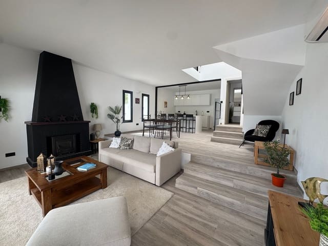 3 makuuhuone Huvila myytävänä paikassa Mojácar mukana uima-altaan 
autotalli - 650 000 € (Ref: 9734068)