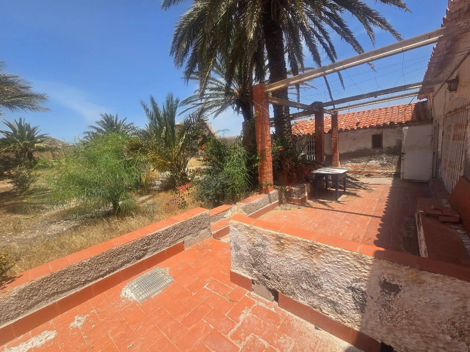 4 bedroom Villa for sale in Cuevas del Almanzora with garage - € 480,000 (Ref: 9734213)