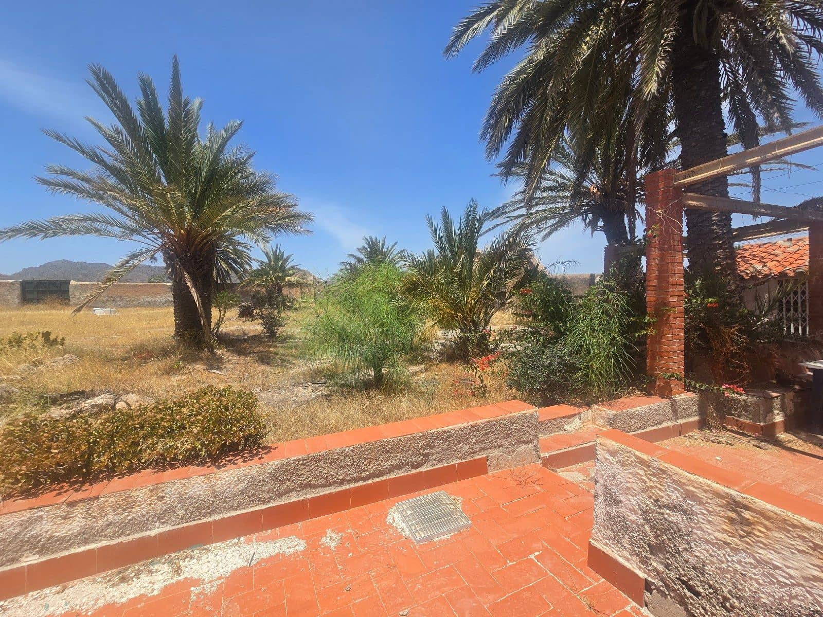 4 bedroom Villa for sale in Cuevas del Almanzora with garage - € 480,000 (Ref: 9734213)
