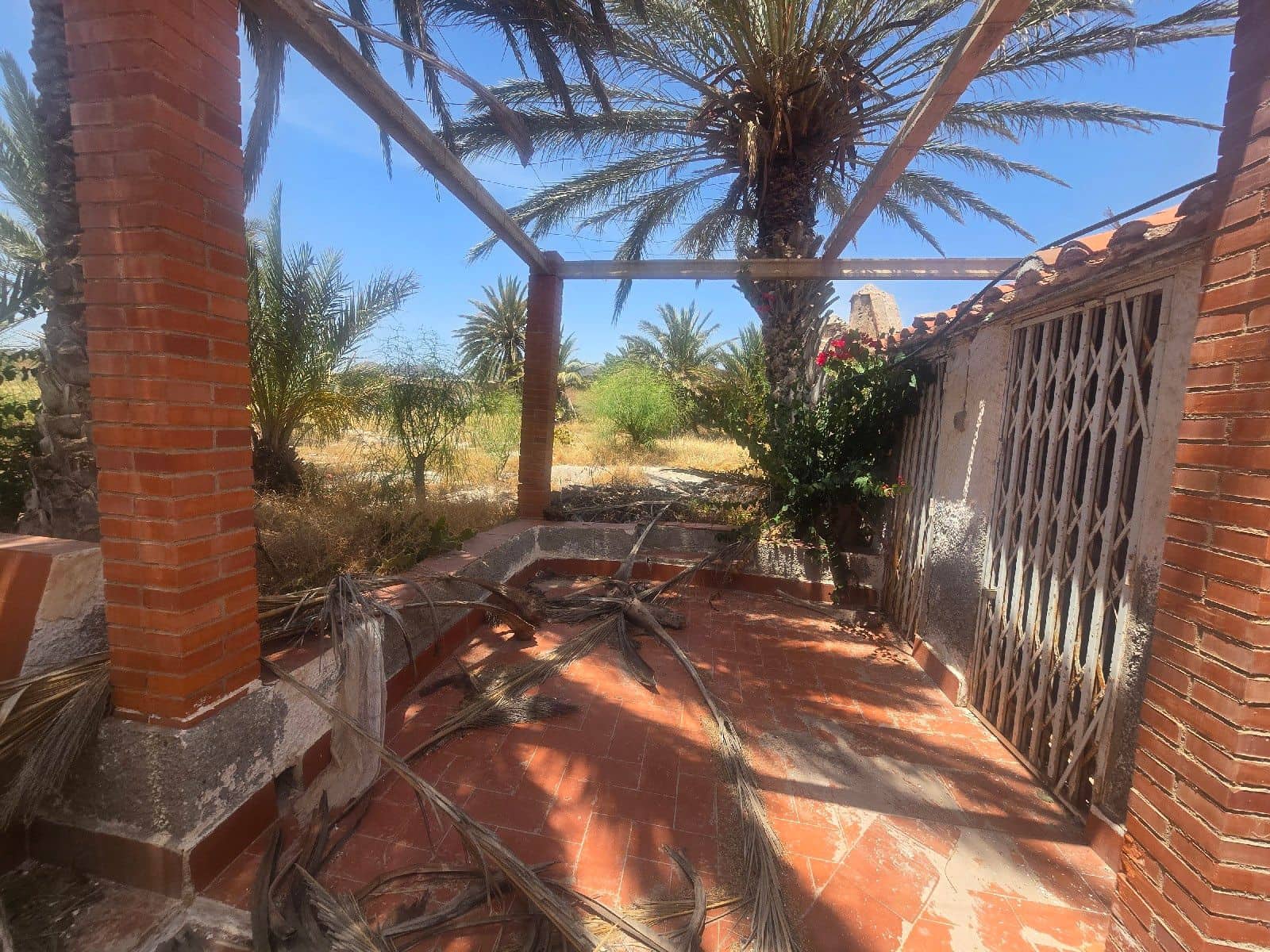 4 bedroom Villa for sale in Cuevas del Almanzora with garage - € 480,000 (Ref: 9734213)