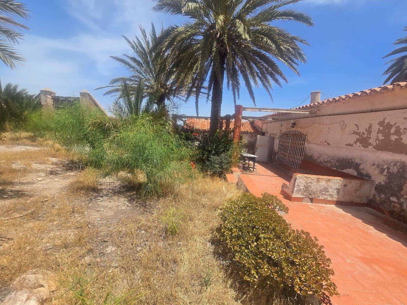 4 bedroom Villa for sale in Cuevas del Almanzora with garage - € 480,000 (Ref: 9734213)