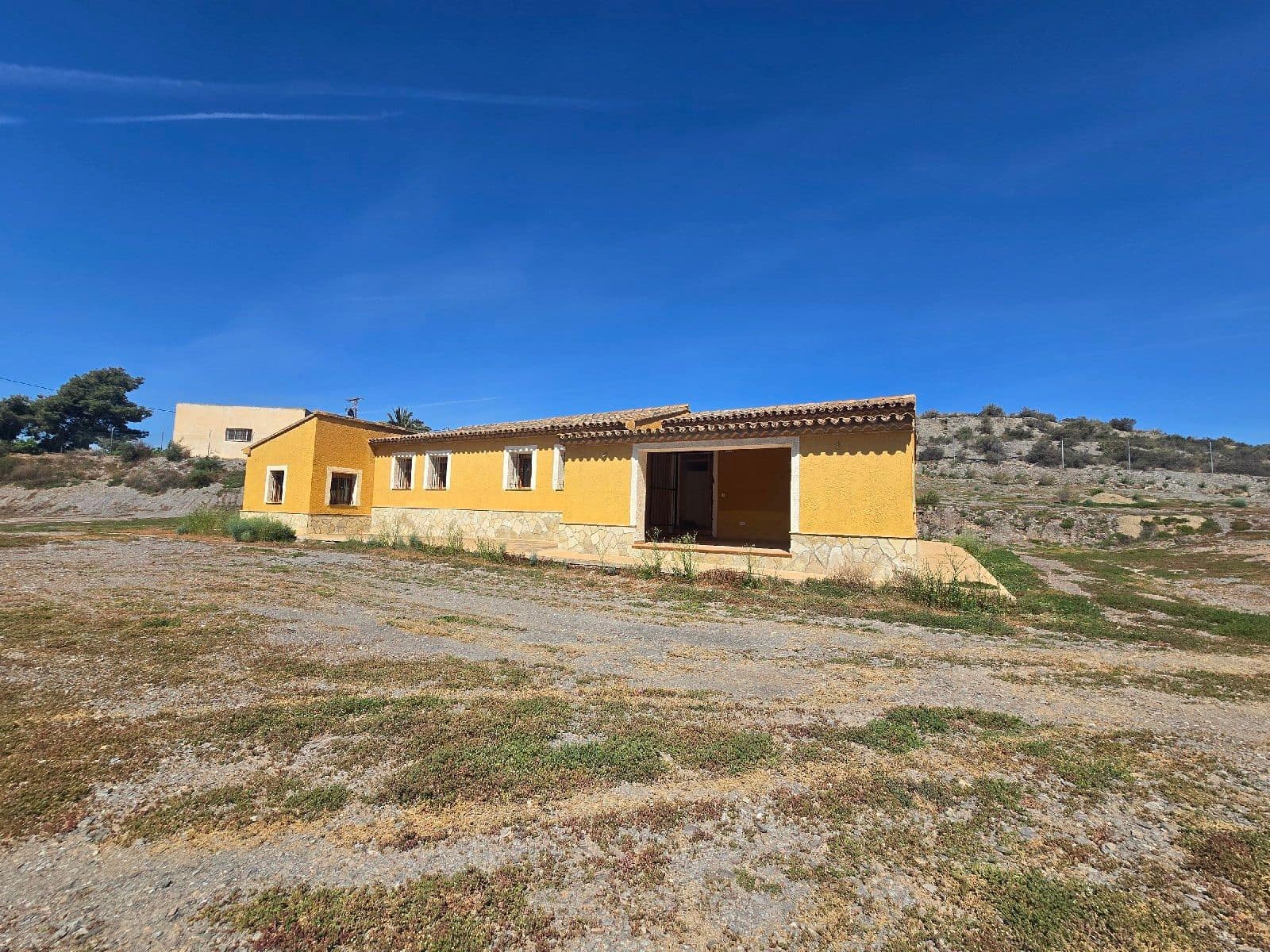3 bedroom Villa for sale in Aguilas with garage - € 380,000 (Ref: 9749376)