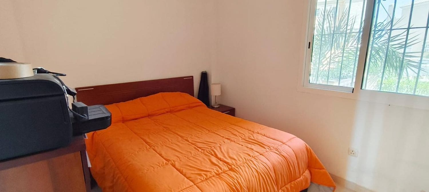 3 makuuhuone Asunto myytävänä paikassa Vera mukana uima-altaan 
autotalli - 184 000 € (Ref: 9755211)