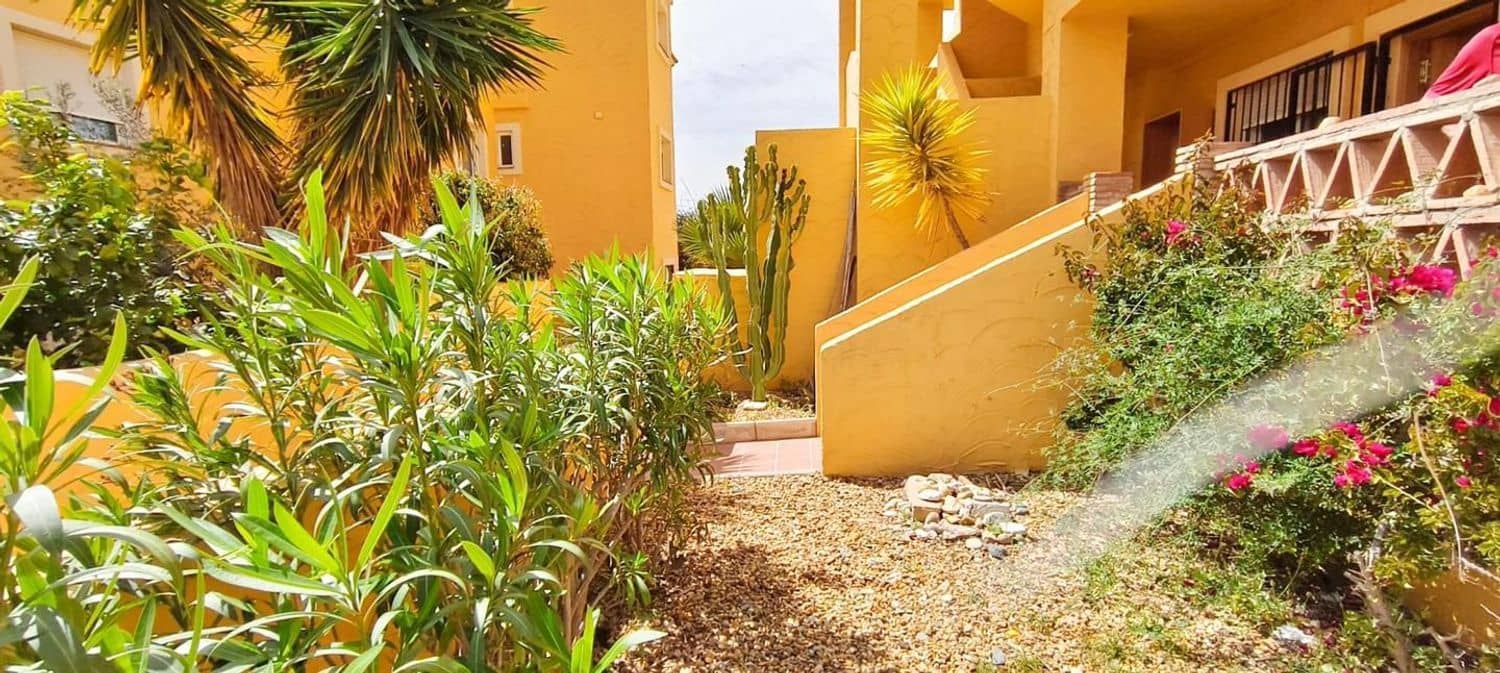 3 makuuhuone Asunto myytävänä paikassa Vera mukana uima-altaan 
autotalli - 184 000 € (Ref: 9755211)