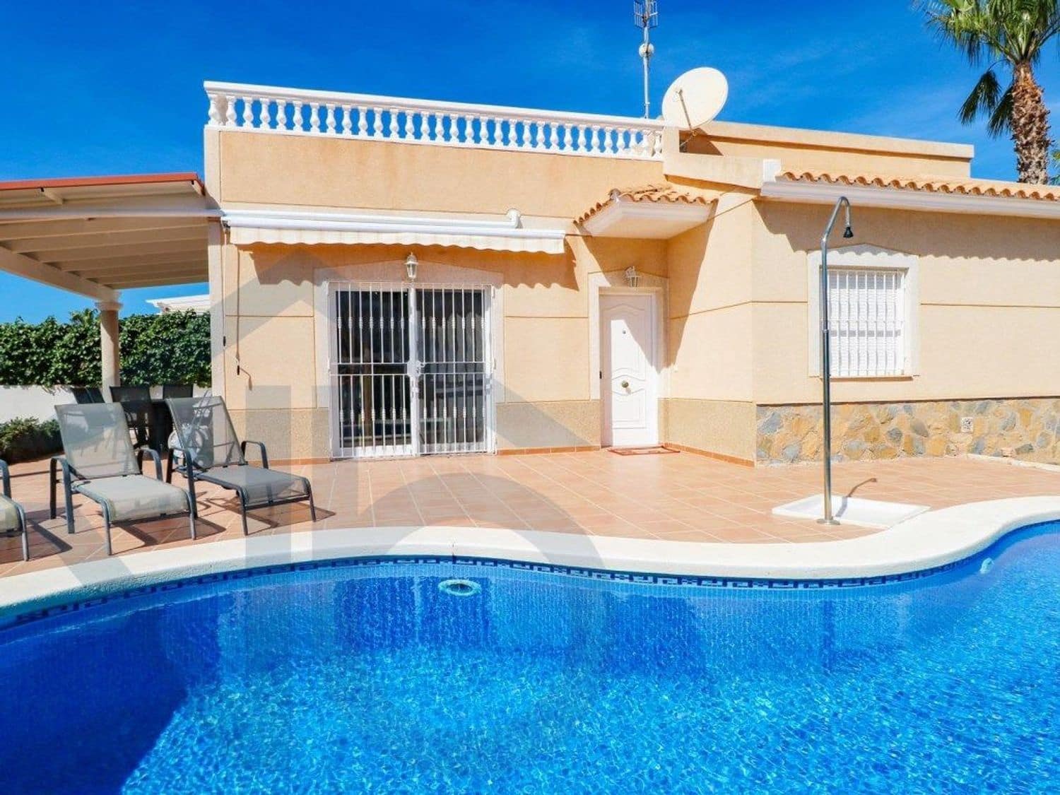 3 slaapkamer Villa te koop in San Juan de los Terreros met zwembad garage - € 320.000 (Ref: 9770304)