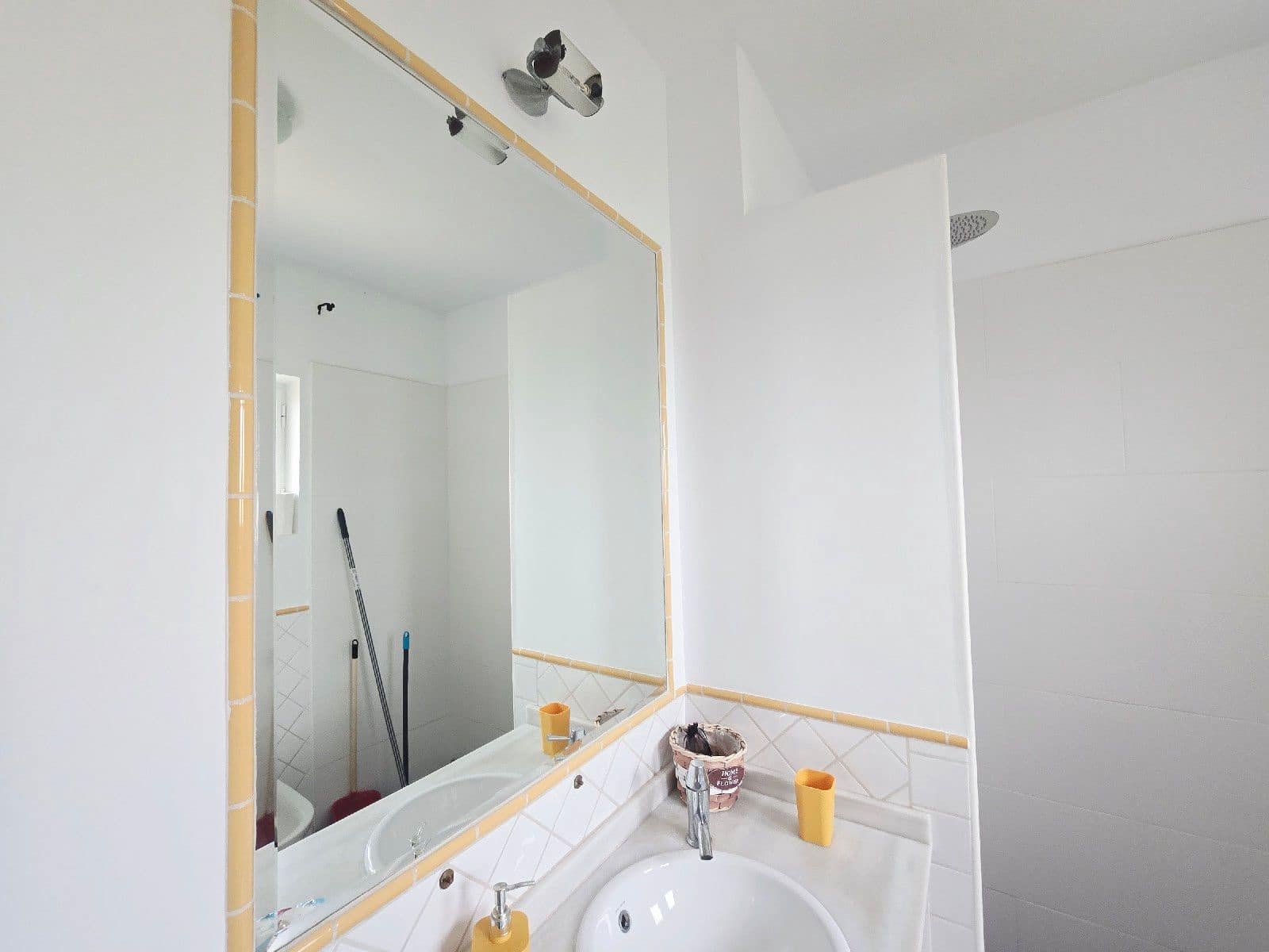 5 makuuhuone Huvila myytävänä paikassa Vera mukana uima-altaan 
autotalli - 1 100 000 € (Ref: 9795723)