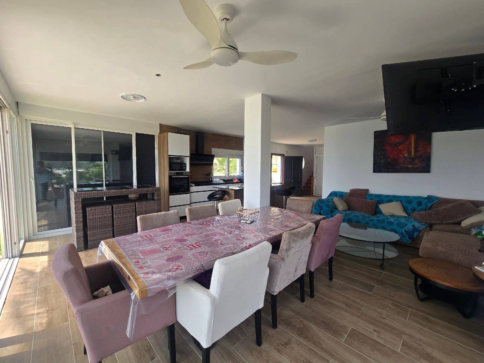 5 makuuhuone Huvila myytävänä paikassa Vera mukana uima-altaan 
autotalli - 1 100 000 € (Ref: 9795723)