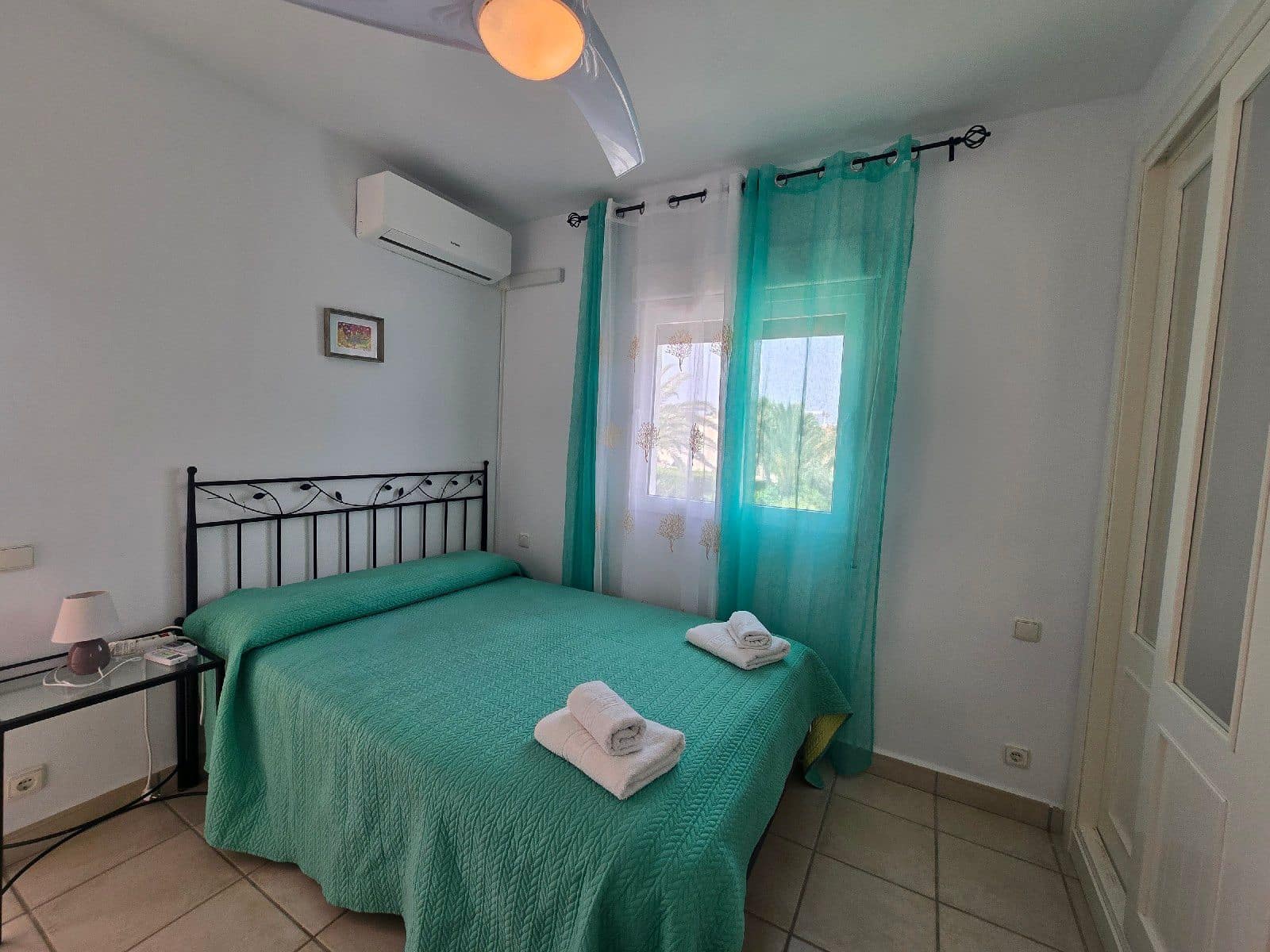 5 makuuhuone Huvila myytävänä paikassa Vera mukana uima-altaan 
autotalli - 1 100 000 € (Ref: 9795723)