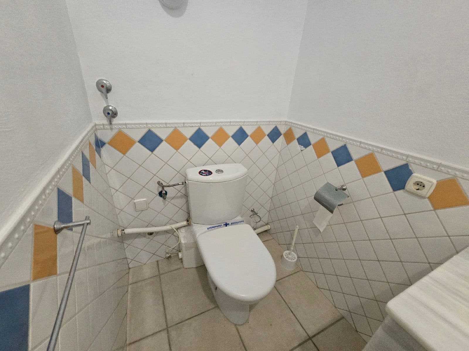 5 makuuhuone Huvila myytävänä paikassa Vera mukana uima-altaan 
autotalli - 1 100 000 € (Ref: 9795723)