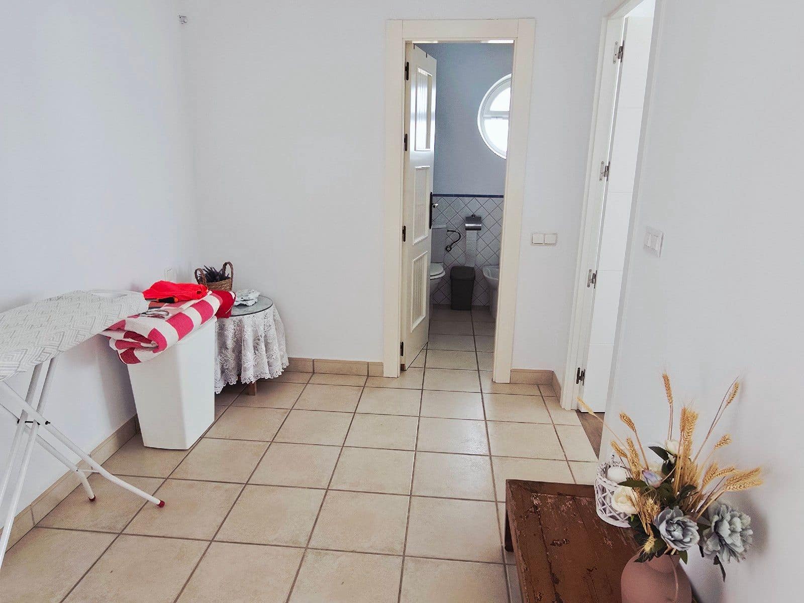 5 makuuhuone Huvila myytävänä paikassa Vera mukana uima-altaan 
autotalli - 1 100 000 € (Ref: 9795723)