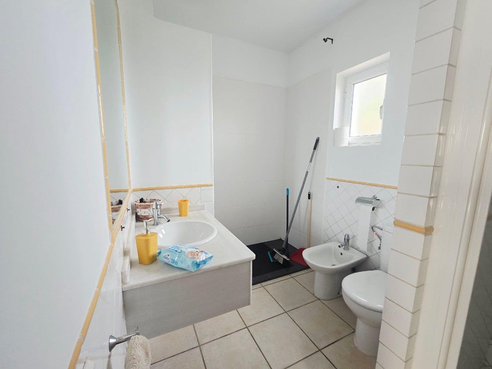 5 makuuhuone Huvila myytävänä paikassa Vera mukana uima-altaan 
autotalli - 1 100 000 € (Ref: 9795723)