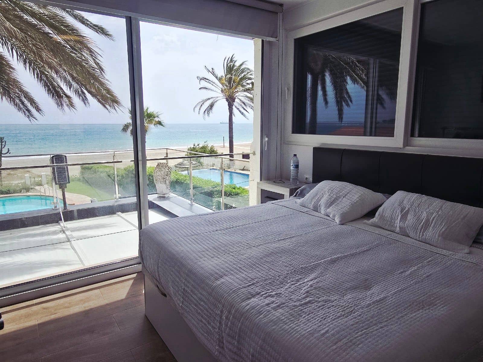 5 makuuhuone Huvila myytävänä paikassa Vera mukana uima-altaan 
autotalli - 1 100 000 € (Ref: 9795723)