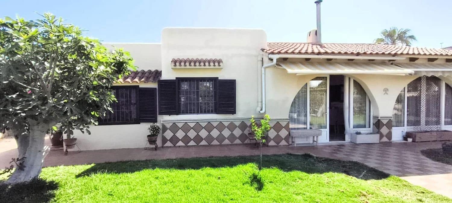 3 bedroom Villa for sale in Vera with pool garage - € 535,000 (Ref: 9816846)