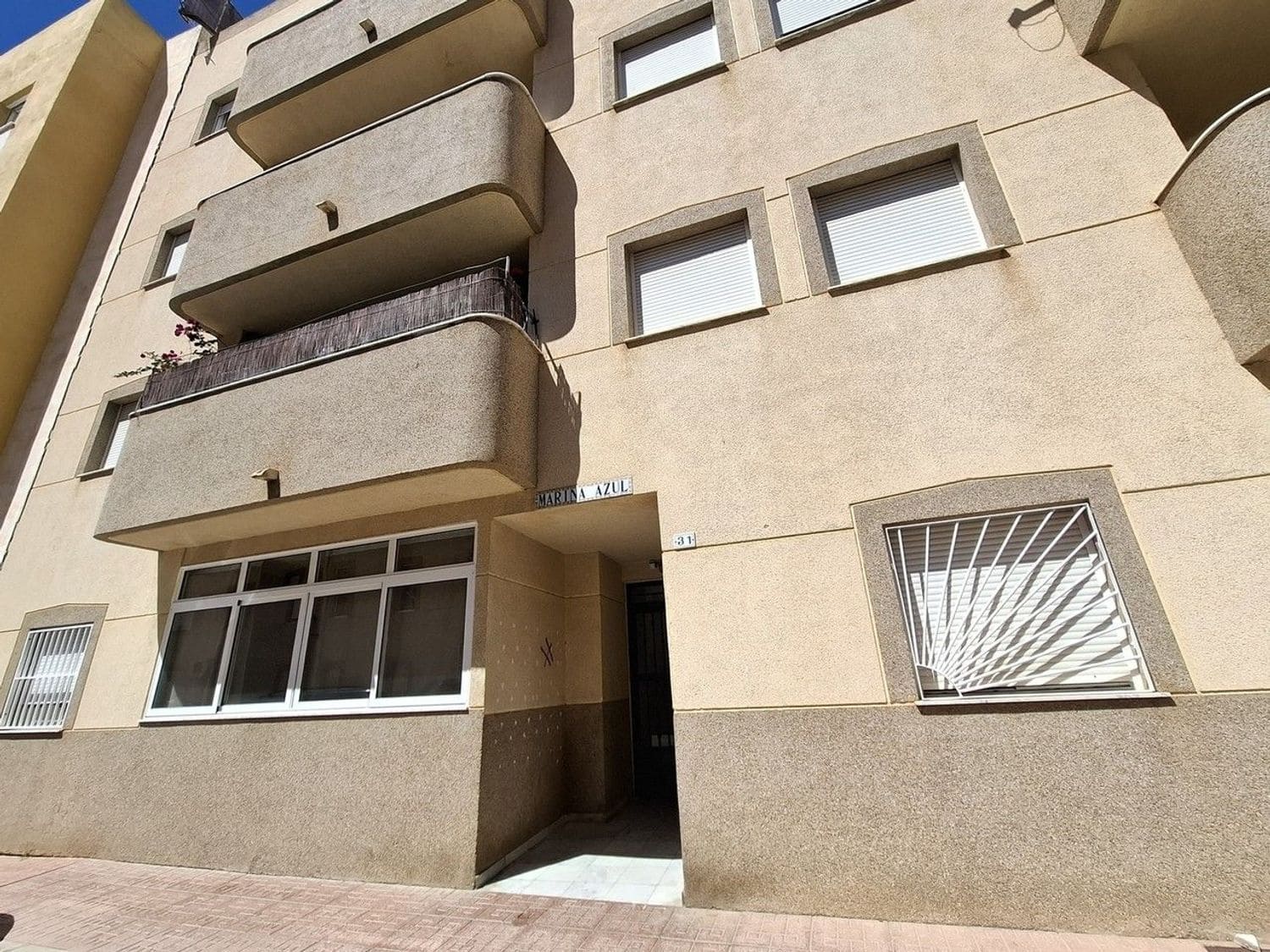 2 bedroom Flat for sale in Garrucha with garage - € 96,000 (Ref: 9827693)