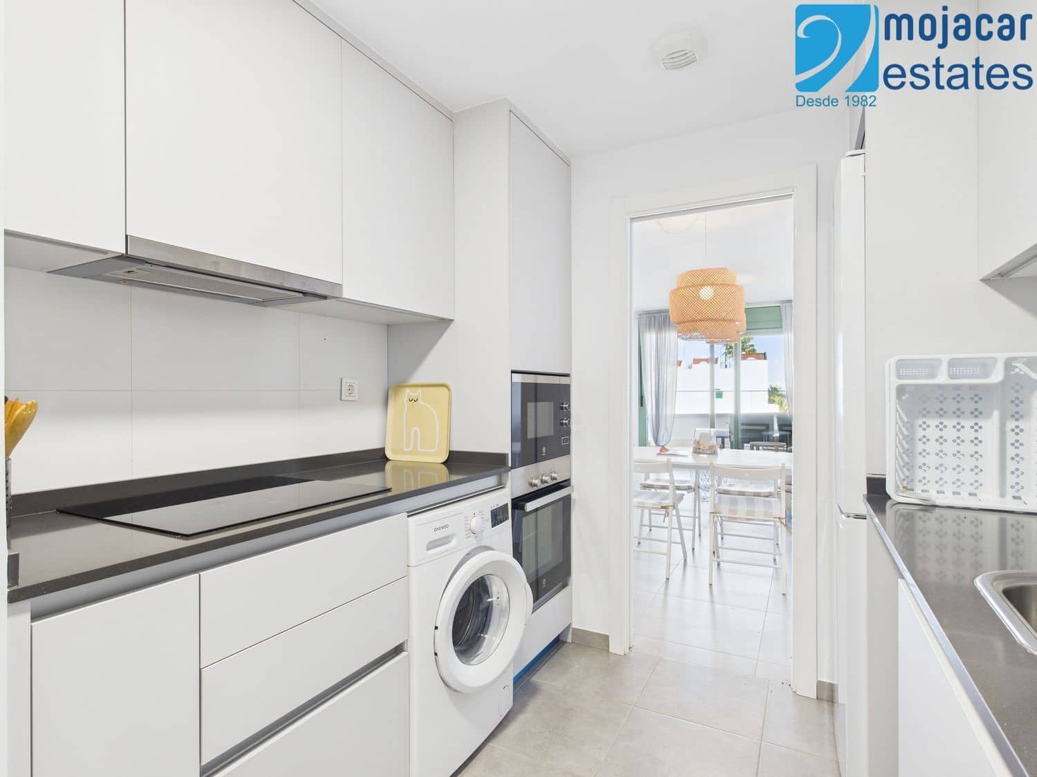 2 bedroom Flat for sale in Mojacar with pool garage - € 299,000 (Ref: 9838452)